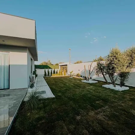 Ada Exclusive 1 Vila